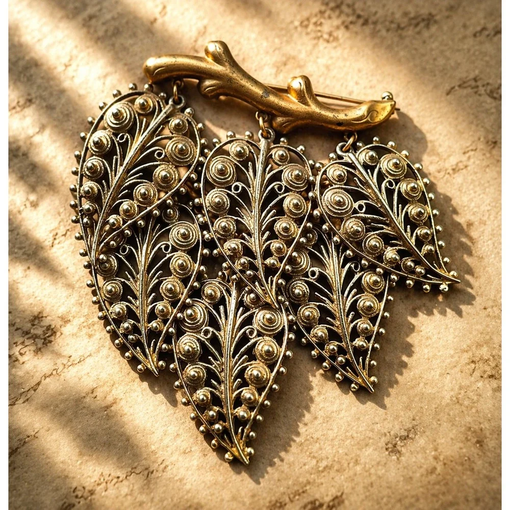 Vintage Filigree Dangle Leaf Brooch Statement‎ Nature Gold & Silver Tone Ornate